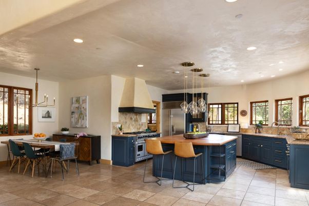 Dining room, Interior, Kitchen, Pendant Lights, Recessed Lighting, Stainless Steel Appliances
