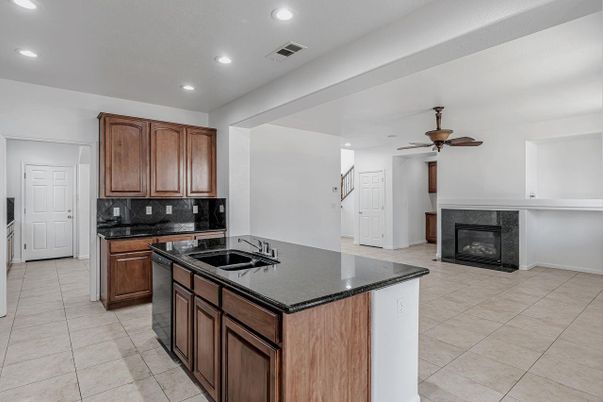 Fireplace, Interior, Kitchen, Recessed Lighting