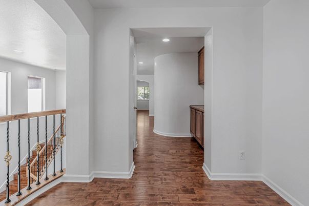 Interior, Recessed Lighting, Wood Texture Flooring