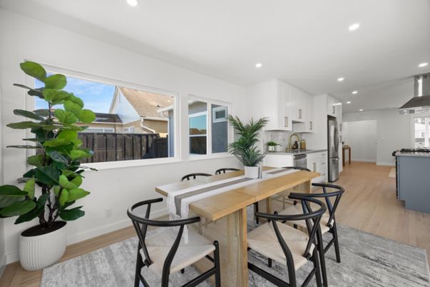Dining room, Interior, Kitchen, Recessed Lighting, Wood Texture Flooring