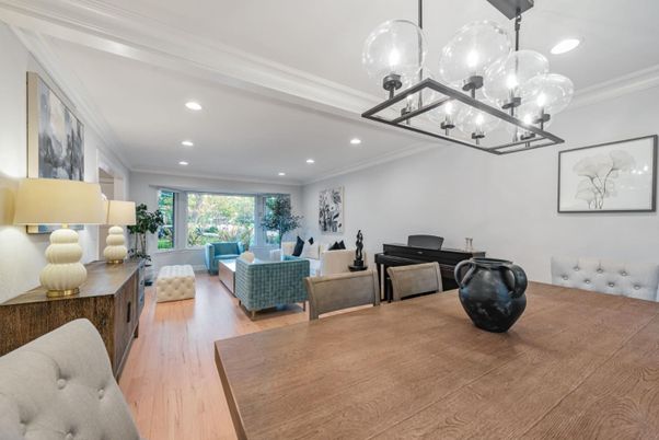 Interior, Living room, Pendant Lights, Recessed Lighting, Wood Texture Flooring