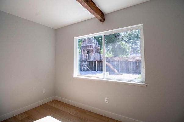 Empty room, Interior, Wooden Beams, Wood Texture Flooring