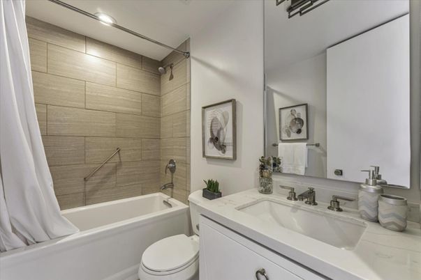 Bathroom, Interior, Recessed Lighting
