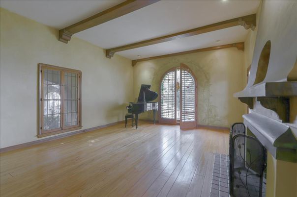 Interior, Piano, Recessed Lighting, Wooden Beams, Wood Texture Flooring