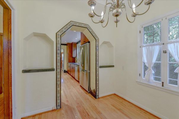 Chandelier, Interior, Kitchen, Recessed Lighting, Wood Texture Flooring