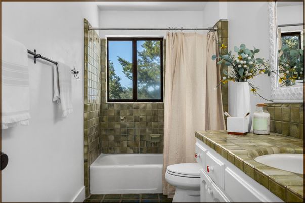 Bathroom, Interior, Tile Countertops