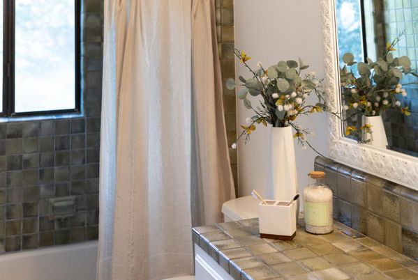 Bathroom, Interior, Tile Countertops