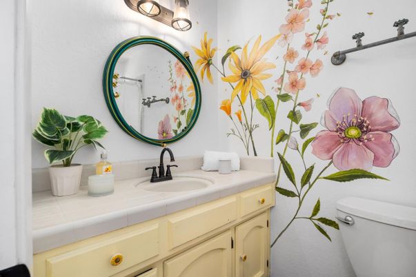 Bathroom, Interior, Tile Countertops