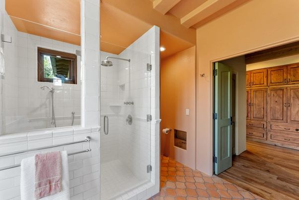 Bathroom, Dual Sink Vanities, Free Standing Baths, Interior, Recessed Lighting