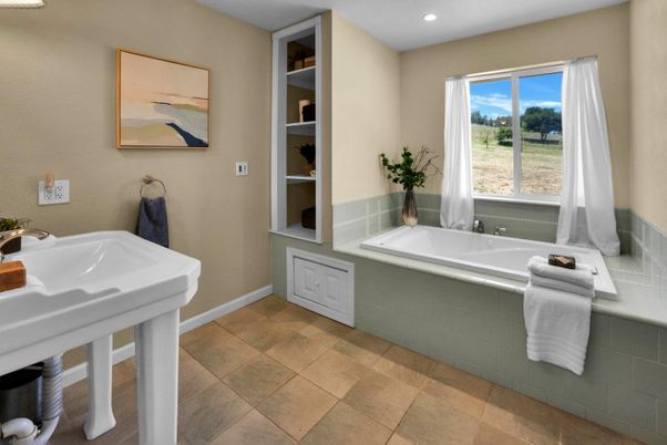 Bathroom, Interior, Recessed Lighting