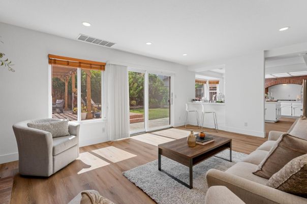 Interior, Living room, Recessed Lighting, Wood Texture Flooring