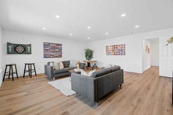 Interior, Living room, Recessed Lighting, Wood Texture Flooring