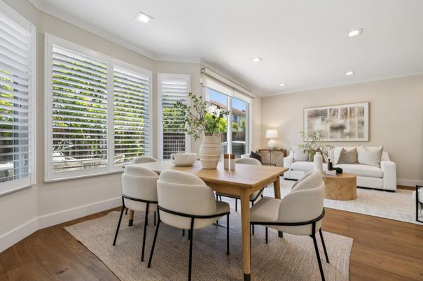 Dining room, Interior, Living room, Recessed Lighting, Wood Texture Flooring
