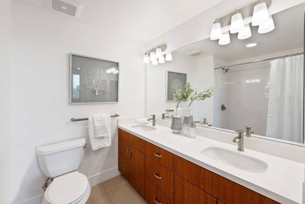 Bathroom, Dual Sink Vanities, Interior