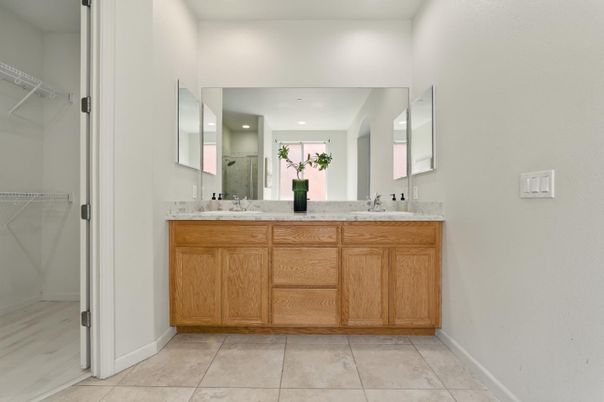 Bathroom, Dual Sink Vanities, Interior, Marble, Recessed Lighting