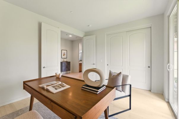 Home Office, Interior, Recessed Lighting, Wood Texture Flooring