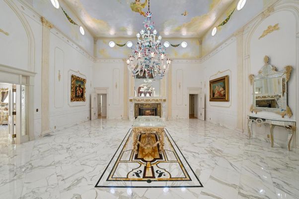 Chandelier, Fireplace, Interior, Marble