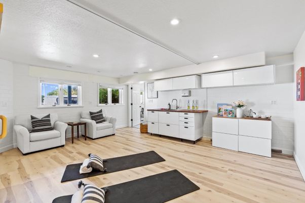 Interior, Kitchen, Recessed Lighting, Wood Texture Flooring