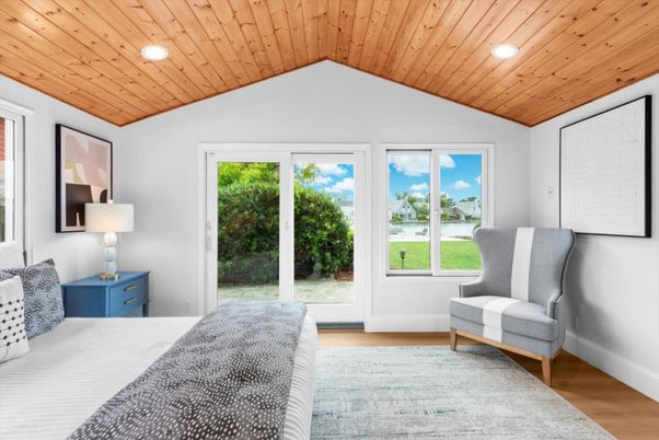 Bedroom, Interior, Recessed Lighting, Wooden Ceilings, Wood Texture Flooring