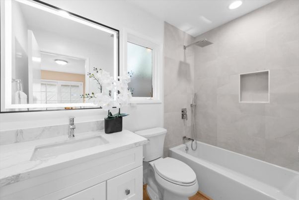 Bathroom, Interior, Recessed Lighting