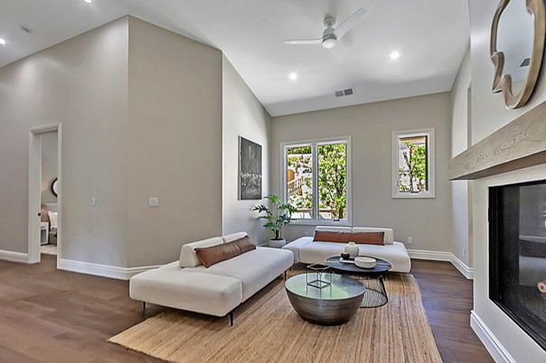 Interior, Living room, Recessed Lighting, Wood Texture Flooring