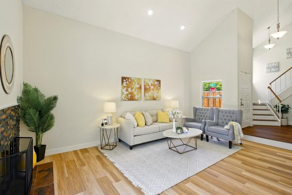 Interior, Living room, Pendant Lights, Recessed Lighting, Wood Texture Flooring