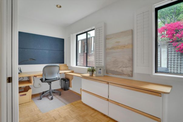 Home Office, Interior, Recessed Lighting, Wood Texture Flooring
