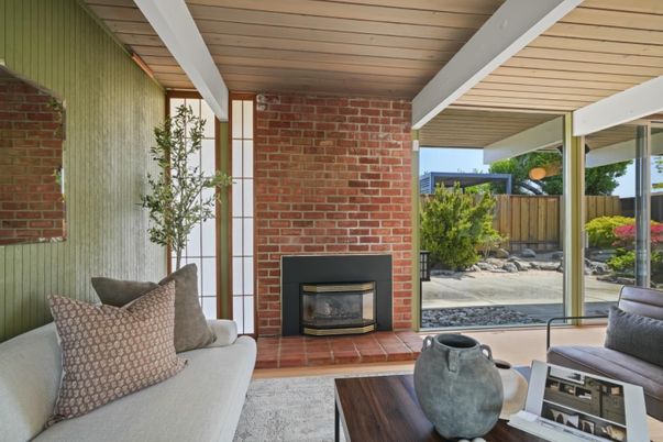 Exterior, Fireplace