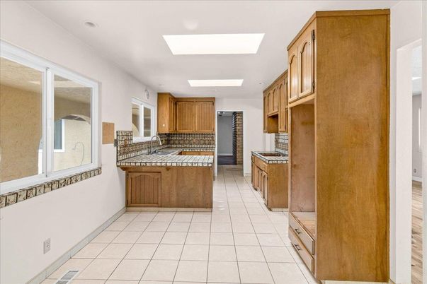 Interior, Kitchen, Recessed Lighting, Tile Countertops
