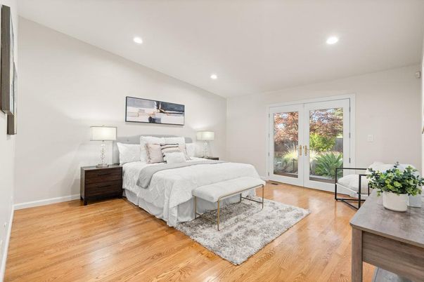 Bedroom, Interior, Recessed Lighting, Wood Texture Flooring