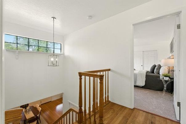 Bedroom, Interior, Pendant Lights, Wood Texture Flooring