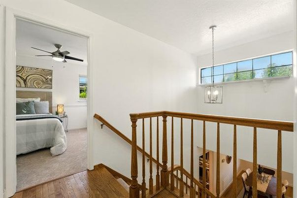 Bedroom, Interior, Pendant Lights, Wood Texture Flooring