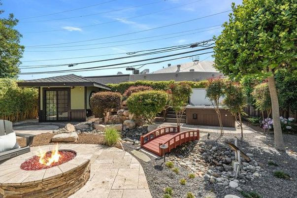 Exterior, Hot Tub