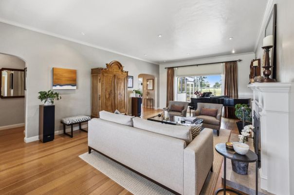 Fireplace, Interior, Living room, Piano, Recessed Lighting, Wood Texture Flooring