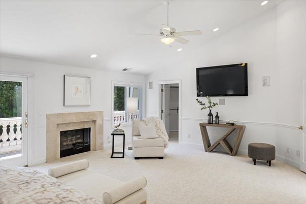 Fireplace, Interior, Living room, Recessed Lighting