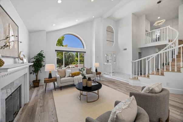 Fireplace, Interior, Living room, Pendant Lights, Recessed Lighting, Wood Texture Flooring