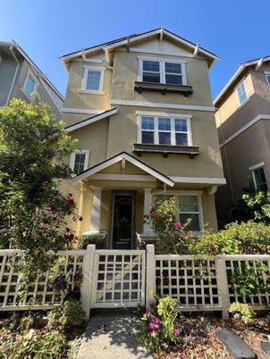 Exterior, Facade, American Craftsman