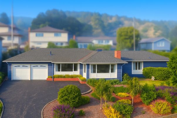 Attached, Exterior, Facade, Ranch