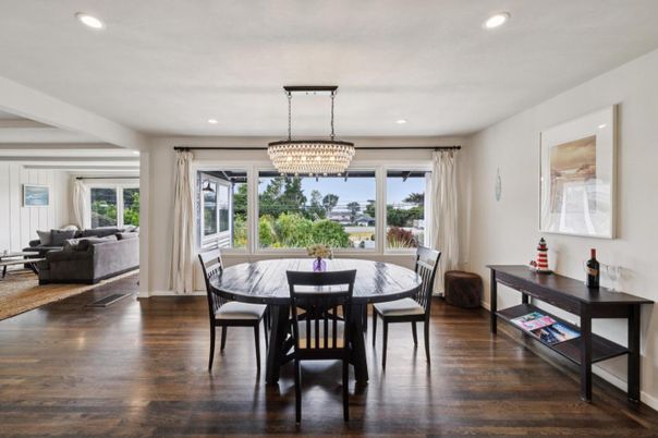 Chandelier, Dining room, Interior, Living room, Recessed Lighting, Wood Texture Flooring