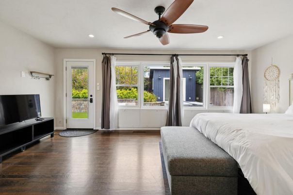 Bedroom, Interior, Recessed Lighting, Wood Texture Flooring