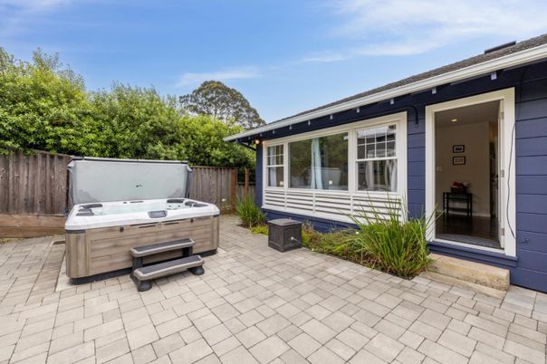 Exterior, Hot Tub