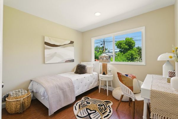 Bedroom, Interior, Recessed Lighting, Wood Texture Flooring