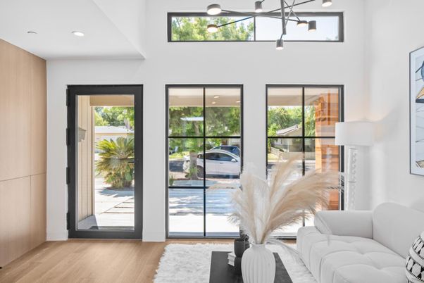 Interior, Pendant Lights, Recessed Lighting, Wood Texture Flooring