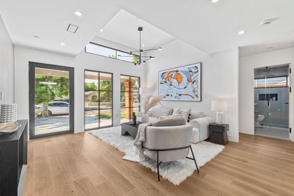 Interior, Living room, Pendant Lights, Recessed Lighting, Wood Texture Flooring