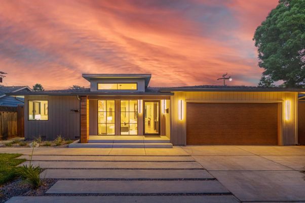 Attached, Exterior, Facade, Modern