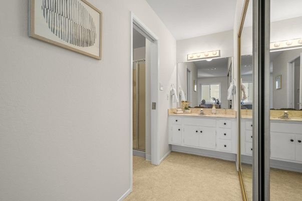 Bathroom, Dual Sink Vanities, Interior