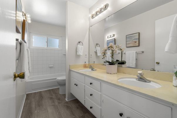 Bathroom, Dual Sink Vanities, Interior, Wood Texture Flooring