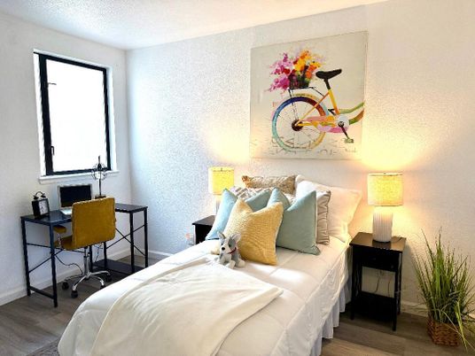 Bedroom, Home Office, Interior, Wood Texture Flooring