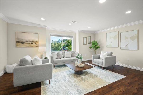 Interior, Living room, Recessed Lighting, Wood Texture Flooring