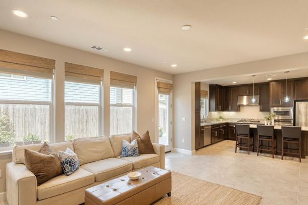 Interior, Kitchen, Living room, Pendant Lights, Recessed Lighting, Stainless Steel Appliances